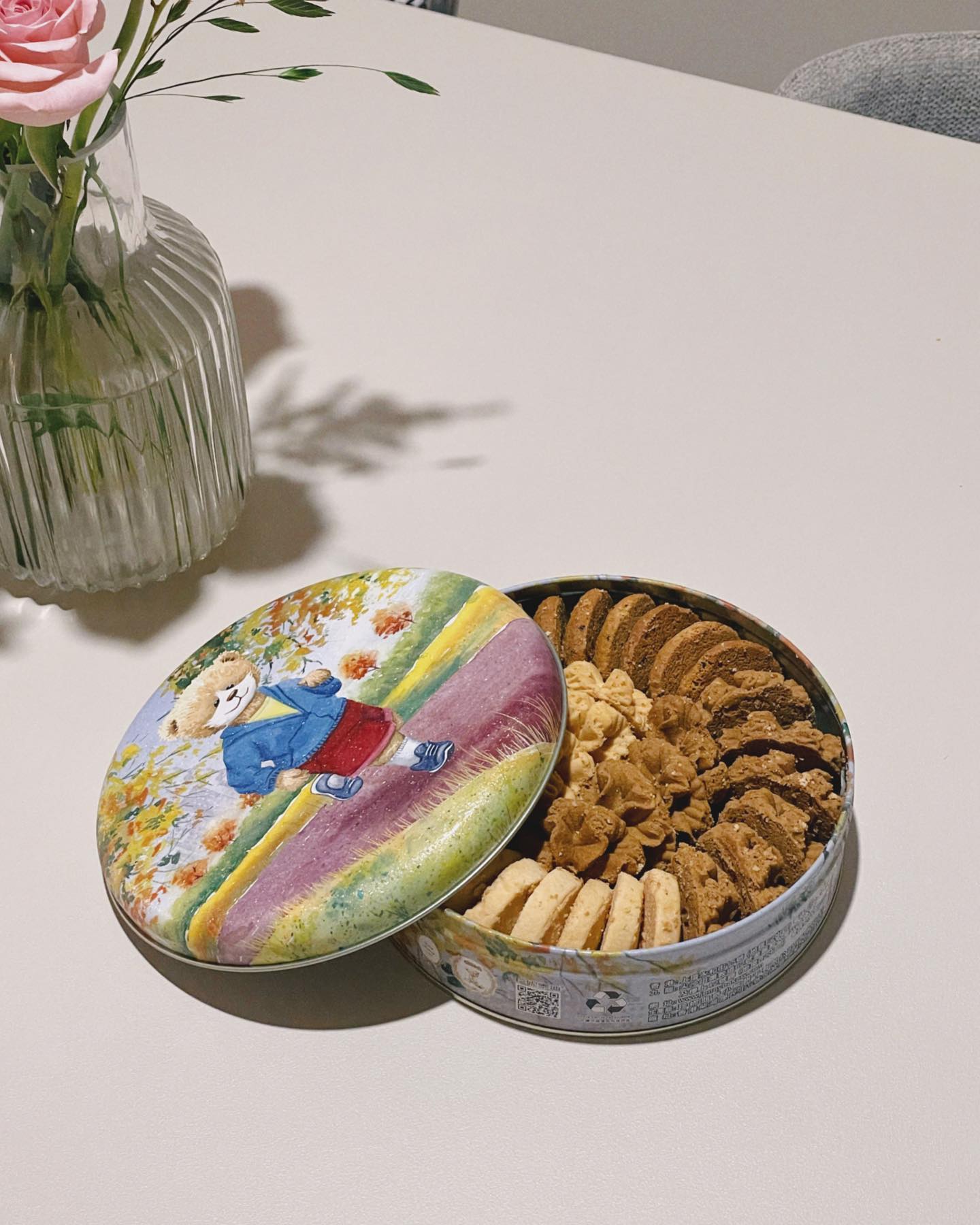 틴케이스까지 너무 귀여운 제니베이커리 🍪🧸