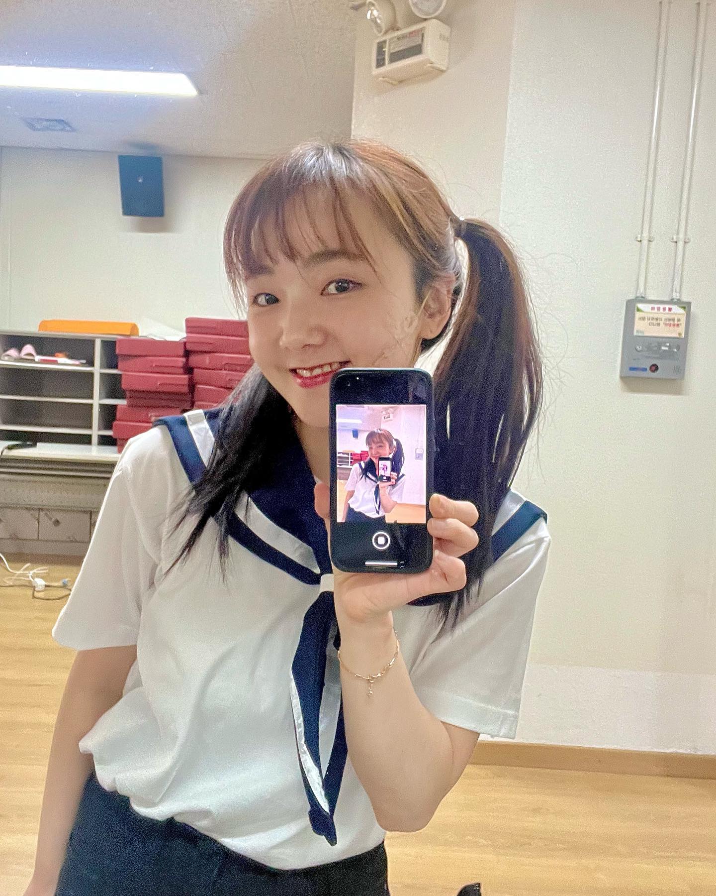 나도 했다 유행 셀카

첫 공!! 부족한 나를..
커버해주시는 멋지신 분들..👍😆👍