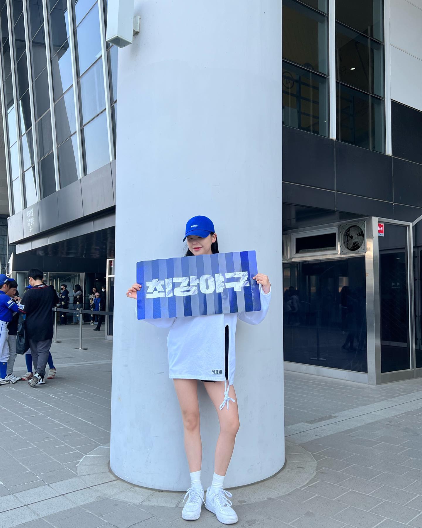 요즘 근황1

2023년 3월 19일
최강야구 직관⚾️🧢

내인생 첫 티켓팅으로 승리까지
역시 직관이 꿀잼(또 보러 가야지)

스포참고 방송나오는거까지 기다리다가 올리기

이러다가 야구장투어 하겠다아