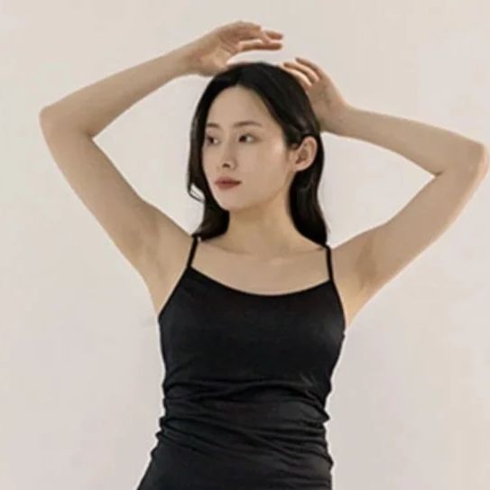 쑤♡ on Instagram: "#광고 쫀쫀하고 편하고 딱좋아용~ #마른파이브#하늘인견#인견나시#나시#OOTD#여름나시#나시추천#이너웨어#브라캡나시#브라캡#브라캡나시탑"