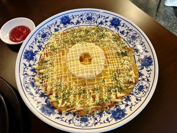 불금 저녁 건먼에 친구렁 맥주 한잔.. 퓨전 안주가 많았던 정자동 이자카야 #패퍼로니감자전 #얼음맥주🍻 #회장님한판
