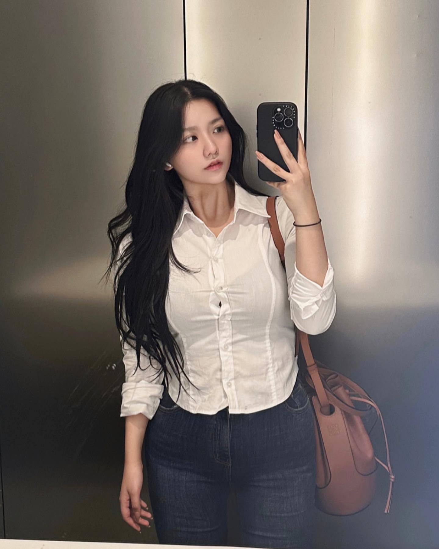벌써 5월 
.
.
.
.
.
.
.
.
.
.
.
.
.
.
#데일리 #셀피 #셀스타그램 #강남 #청담 #압구정 #헬스타그램 #운동하는남자 #운동하는여자 #운동스타그램 #팔로우 #맞팔 #좋아요 #인친 #daily #selfie #selstagram #followforfollowback #follow #followme #fff #likeforlikes #like4likes #l4likes
