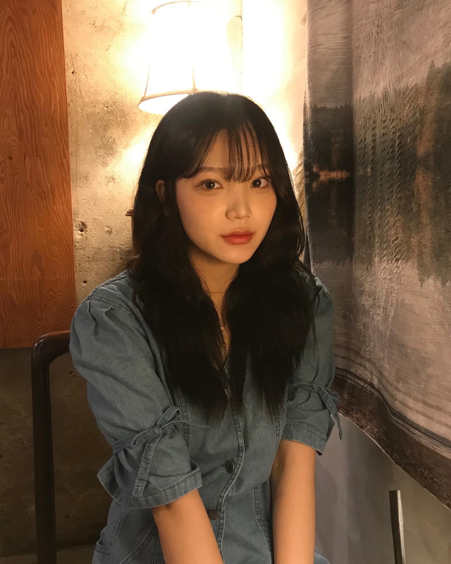 앞머리는 잘드는 가위로 자르기