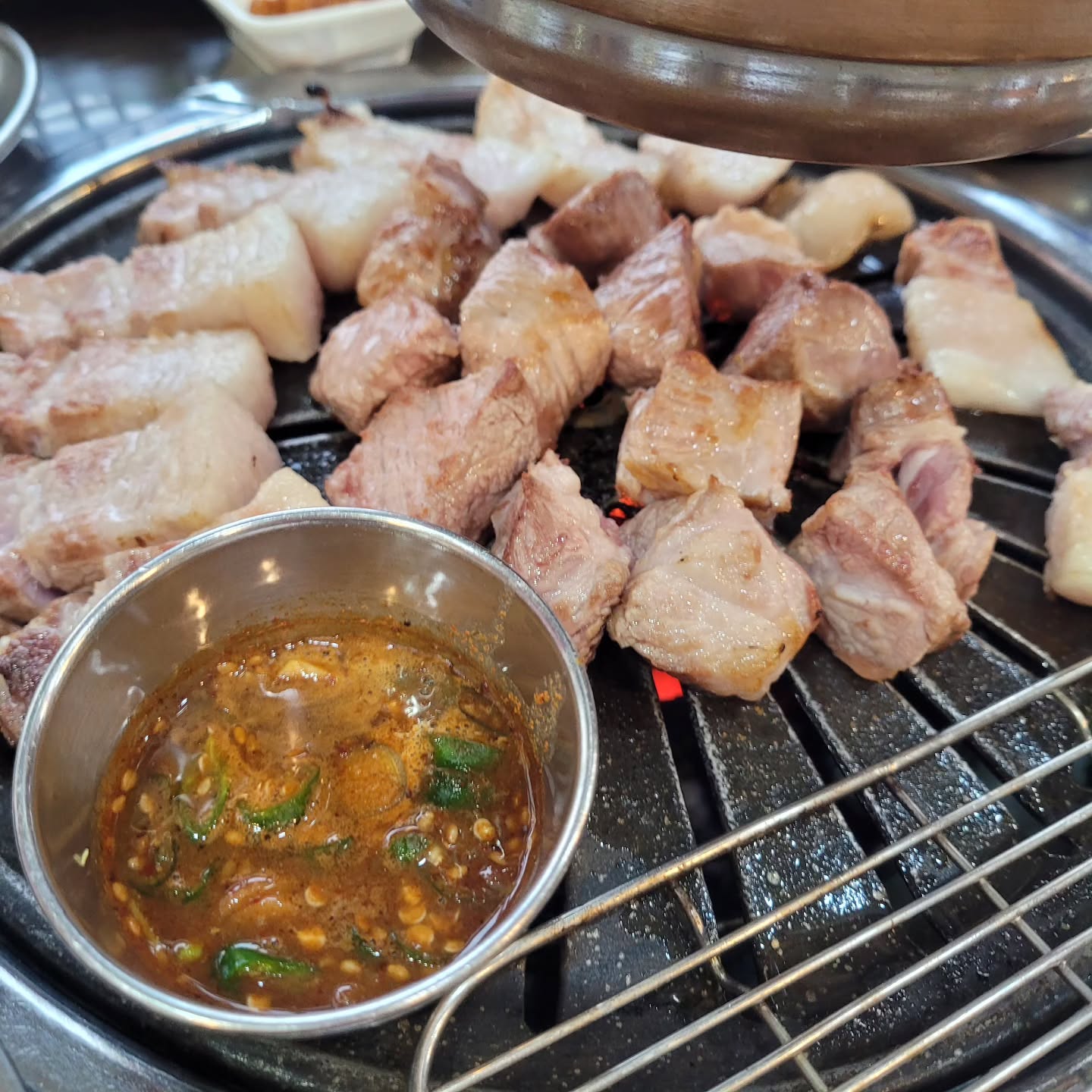 흑돼지 뇸뇸🤤

#일상 #일상기록 #일상공유 #토요일 #주말
#제주 #제주도 #제주여행 #좋반