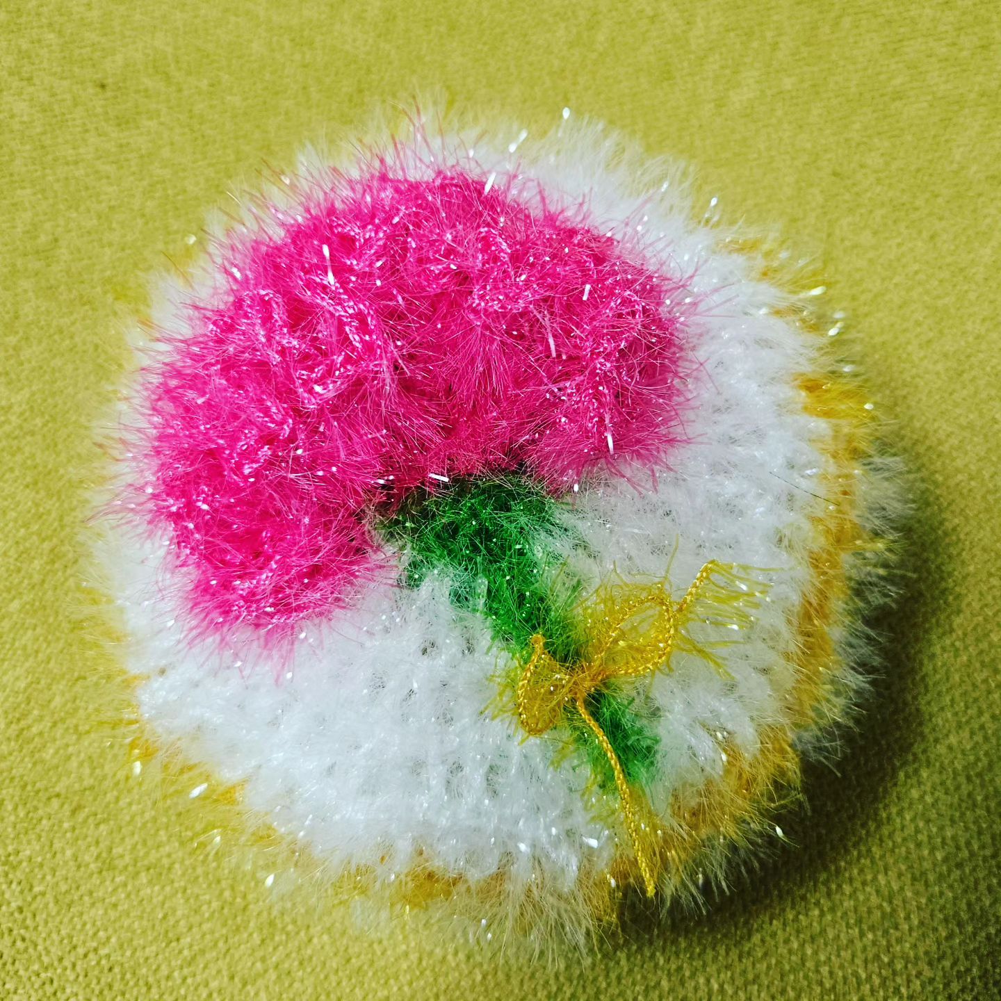 #카네이션 #어버이날 #스승의날
#기념품 #선물 
#코바늘 #호빵수세미 #카네이션수세미
조명 너무 구려서 사진찍고 혼남
판매도 해봅니다 ㅡ프로필에 링크 
https://naver.me/GqsjDTeO