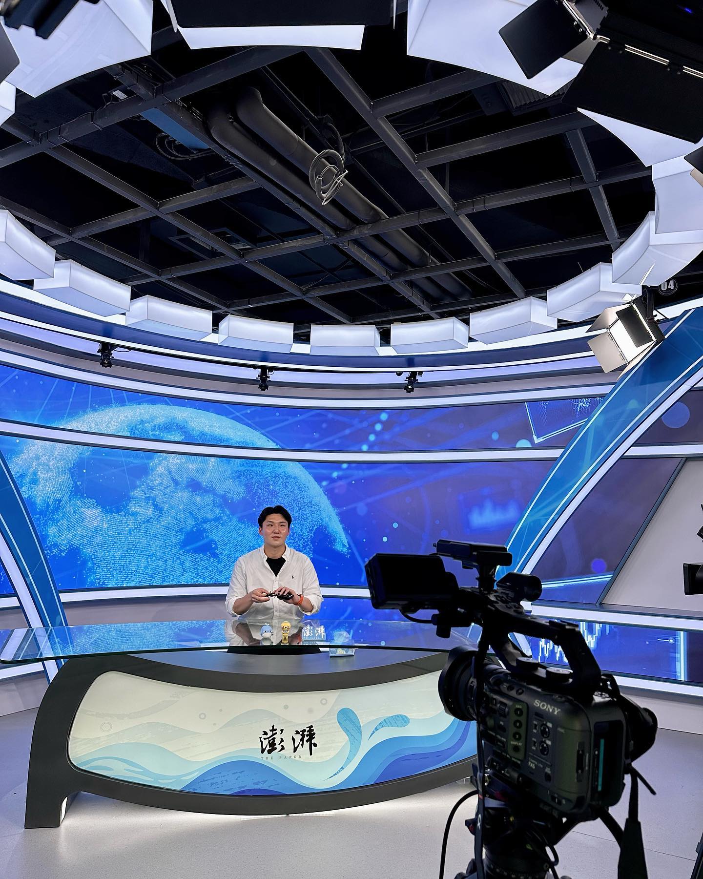 📻🎤Radio show debut
With the great opportunity given by thepapercn It was such an honor to talk about the life of a Korean student in Shanghai and international relations! 非常荣幸，感谢你们🙏🏻 #podcast #bilibili
