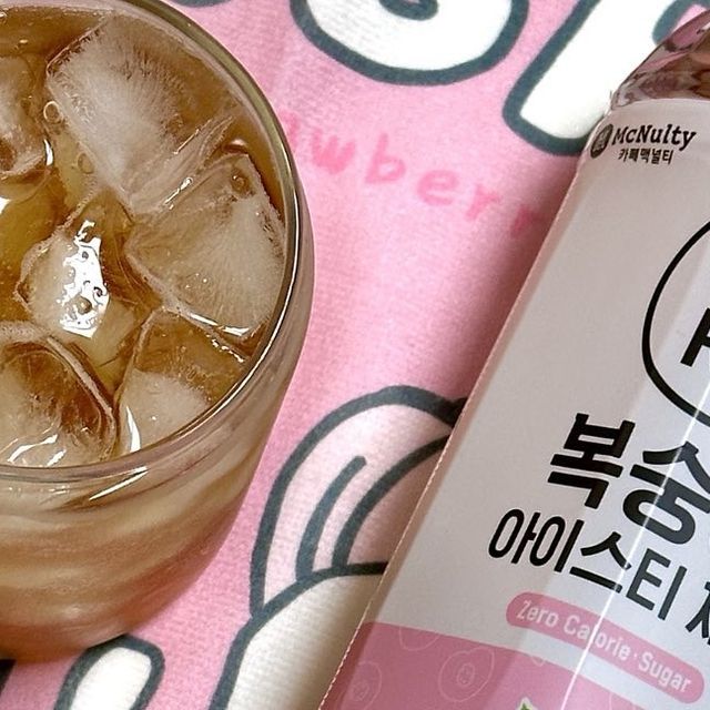 🫧 G1‘s 대외활동 기록 🫧 on Instagram: "#협찬 맥널티_아이스티 제로 복숭아 🏷️한국맥널티_아이스티 제로 복숭아 전 물보다 음료를 더 많이 마시는 편인데요..! 정말 음료수없인 못살아요