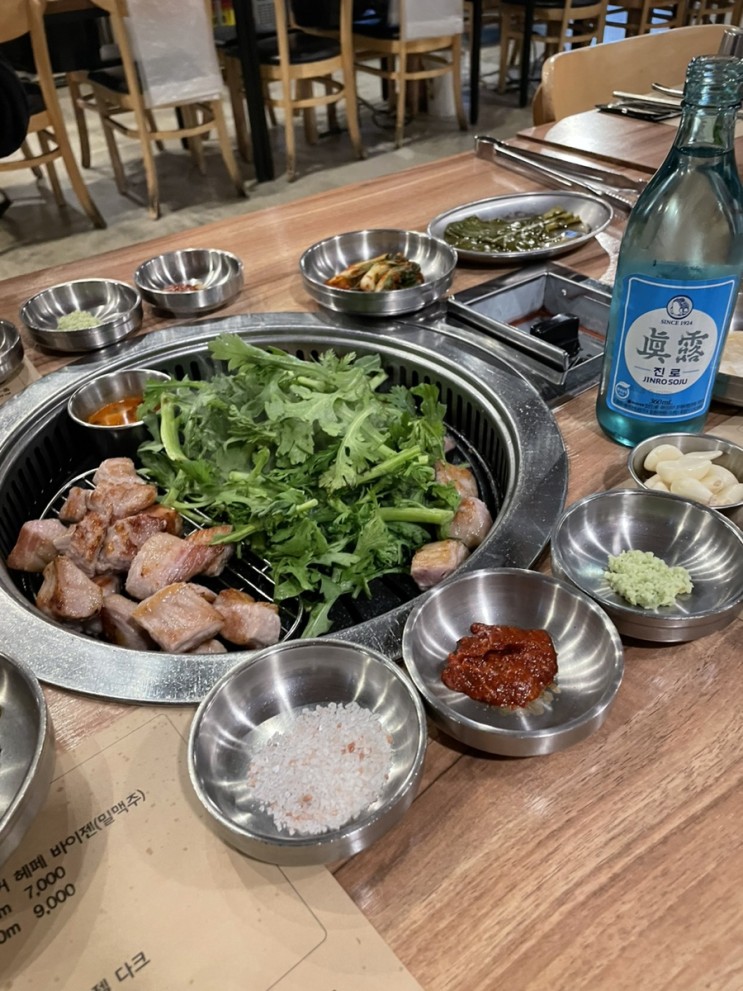 [서울 맛집/한담] 항정살(천겹살) 안먹으면 후회하는 용산 고기 맛집 콜키지프리 가능