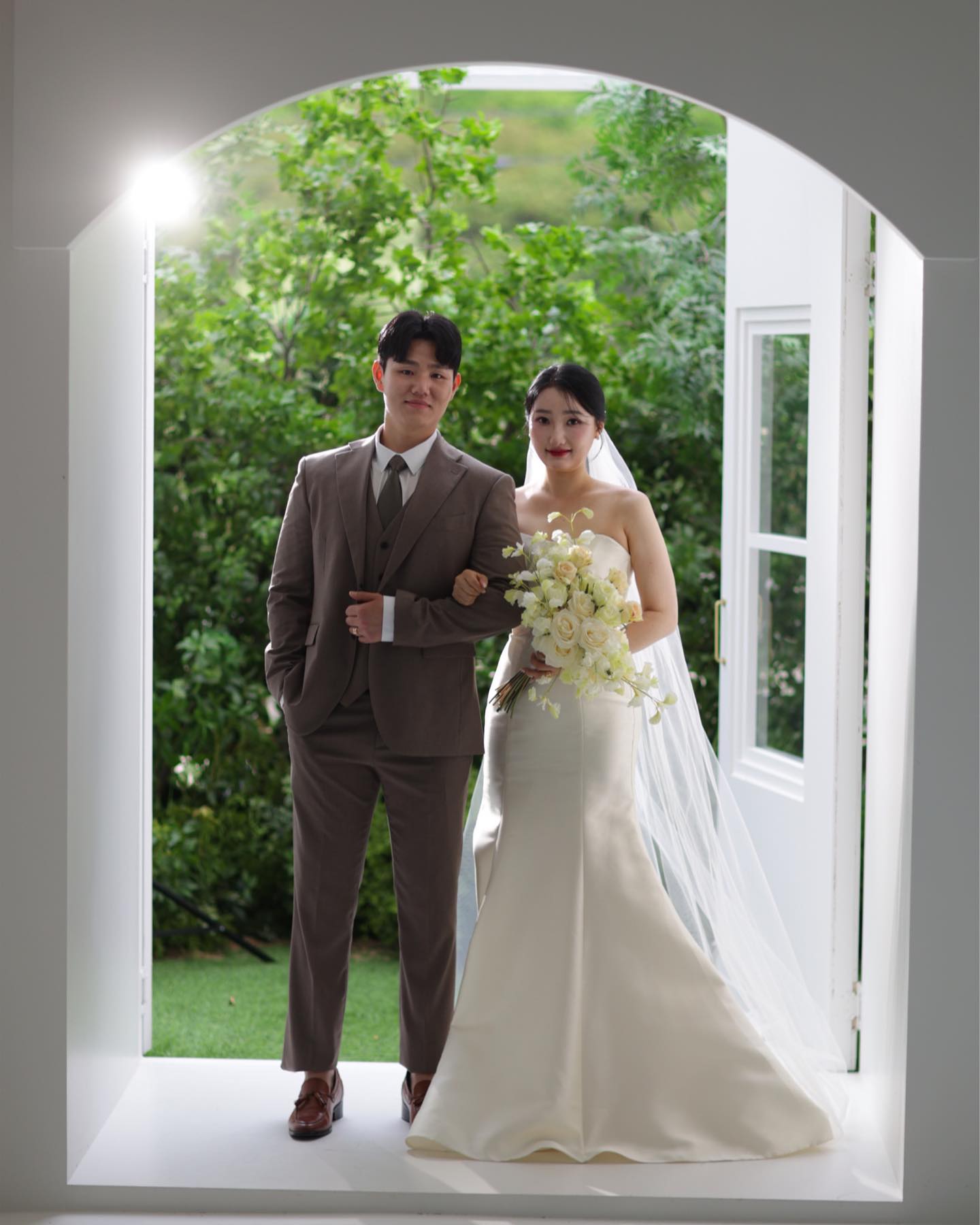 하루종일  비가 폭풍같이 쏟아졌지만,
처음부터 끝까지 재미있었던 #웨딩촬영 ⋆◡̎⋆

#10년연애 끝이보인다♾️