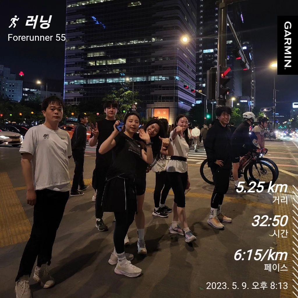 다같이 펀런 🏃‍♀️🏃‍♀️ 역시 시티런은 재밌어!!

🔥turtle_run_

#런 #런린이 #러닝 #시티런 #run #running #runstagram