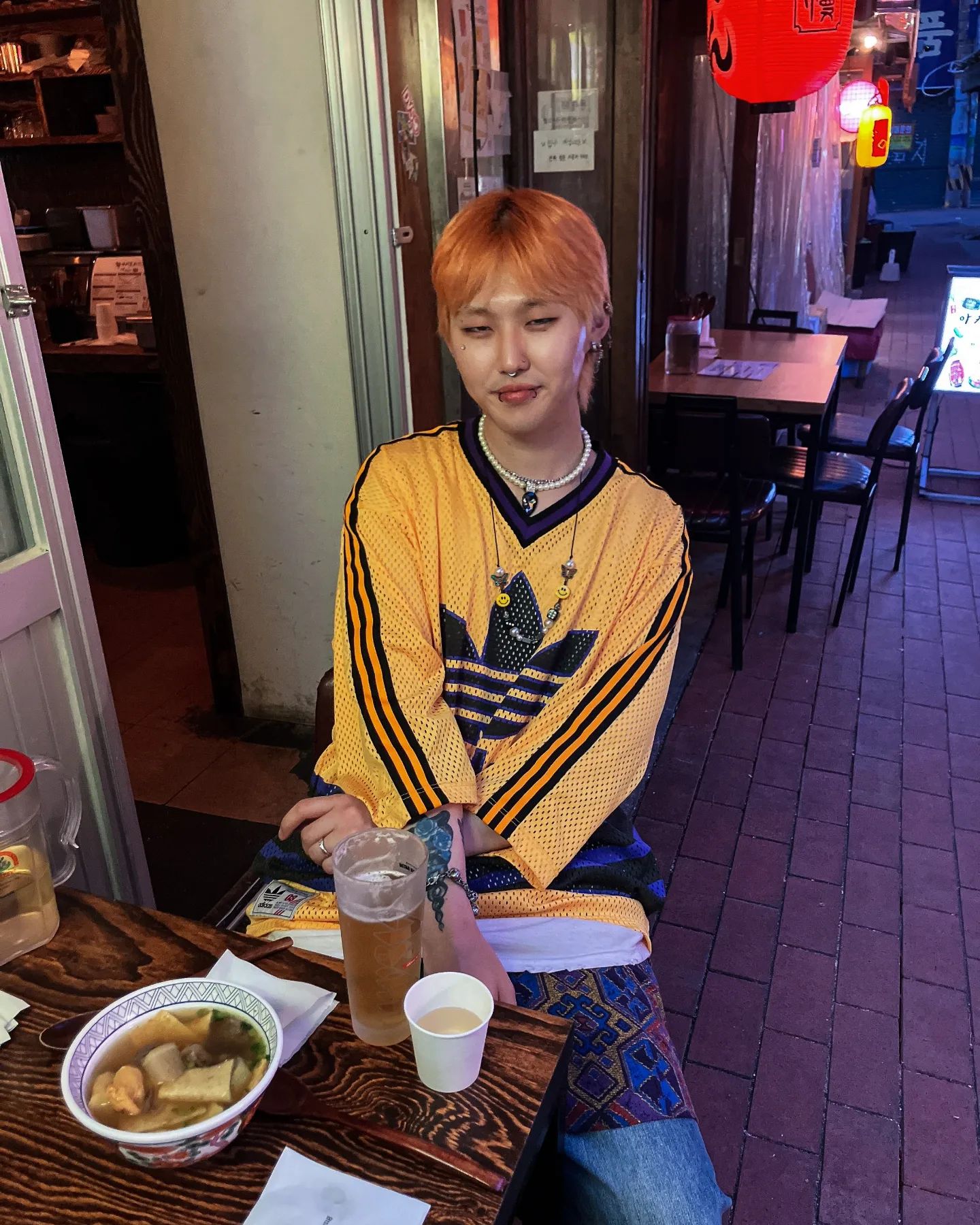 ㅋㅋ : 백수생활 잘 하고있다는 뜻

.
.
#빈티지 #아디다스  #규슈 #후쿠오카 
#고성 #교동