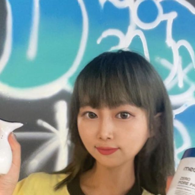 유나나❤️/ 협찬, 핫플, 일상 크리에이터✨ on Instagram: "#광고 다들 모공관리는 어떻게 하고 계시나요?! 이번 메디큐브에서 유재석 제로 모공 패드 100매 세트를 출시 하였다 해요! 제로 모공