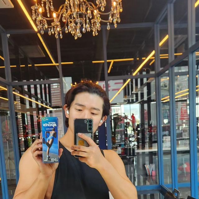🇰🇷성민ㅣ𝐒𝐞𝐨𝐧𝐠𝐌𝐢𝐧 on Instagram: "#협차 @surgecool 에서 써지쿨 스포츠 쿨링 스프레이 150ml를 보내주셨습니다🙇‍♂️ ✅️제품소개 ㆍ옷에 뿌려 사용하는 여름 필수품 쿨링
