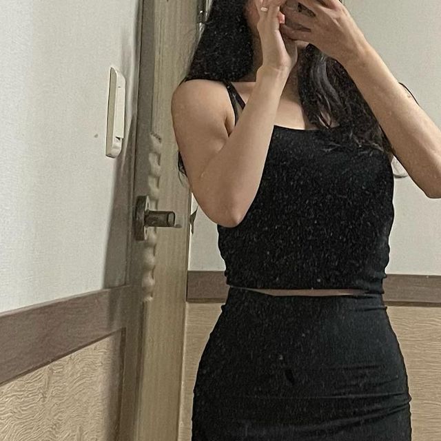 진우리 on Instagram: "#협찬 @marun5_official 심리스 노라인 Y존 속치마바지 1. Y존 속치마바지 착용컷 2. 안쪽 순면 덧댐 디테일 샷 3. 일반 속바지 착용 영상 4. Y존 속치마바지 착용 영상 3번과 4번영