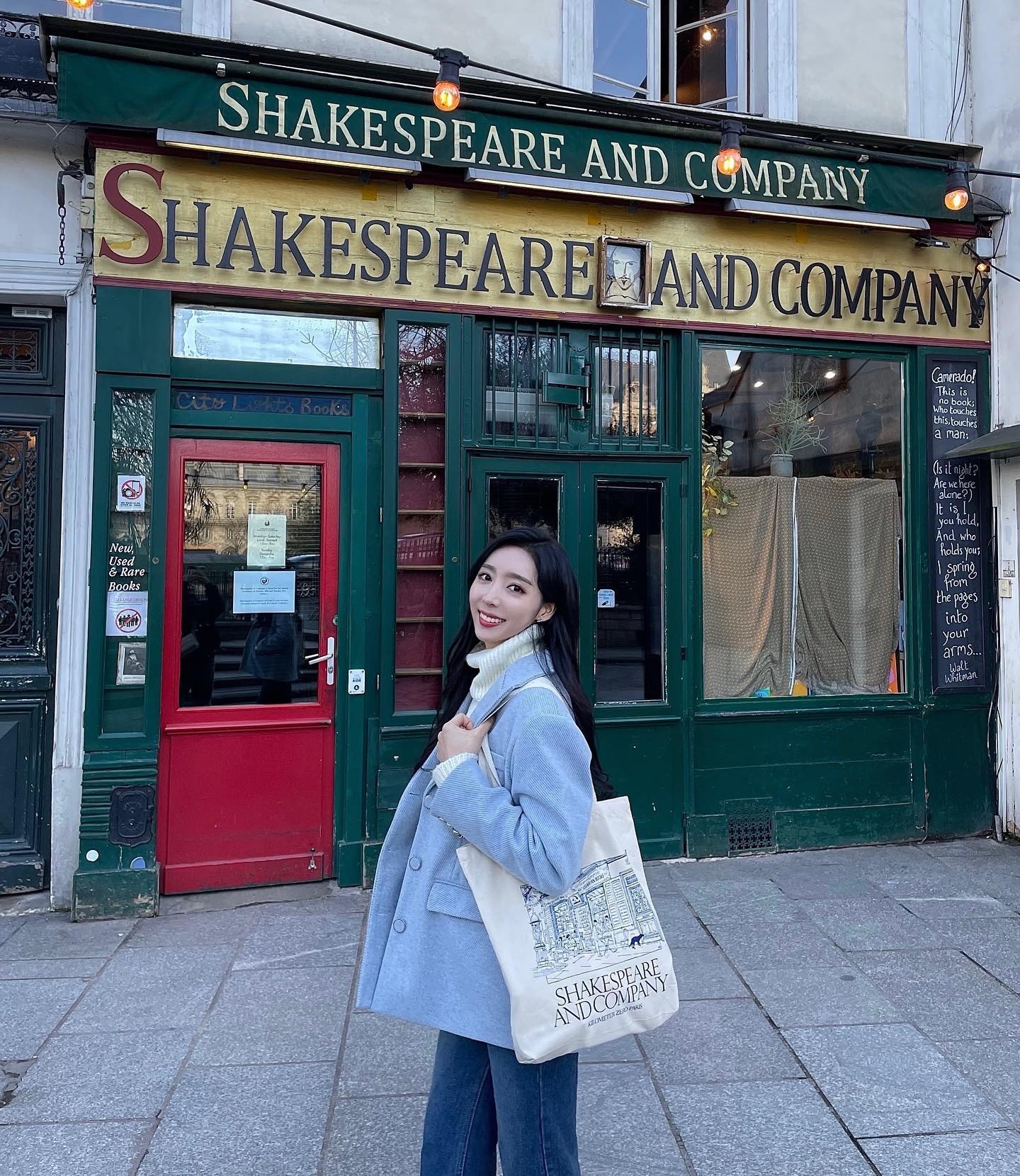 ❝ 𝑩𝒆 𝒏𝒐𝒕 𝒊𝒏𝒉𝒐𝒔𝒑𝒊𝒕𝒂𝒃𝒍𝒆 𝒕𝒐 𝒔𝒕𝒓𝒂𝒏𝒈𝒆𝒓𝒔
𝒍𝒆𝒔𝒕 𝒕𝒉𝒆𝒚 𝒃𝒆 𝒂𝒏𝒈𝒆𝒍𝒔 𝒊𝒏 𝒅𝒊𝒔𝒈𝒖𝒊𝒔𝒆. ❞