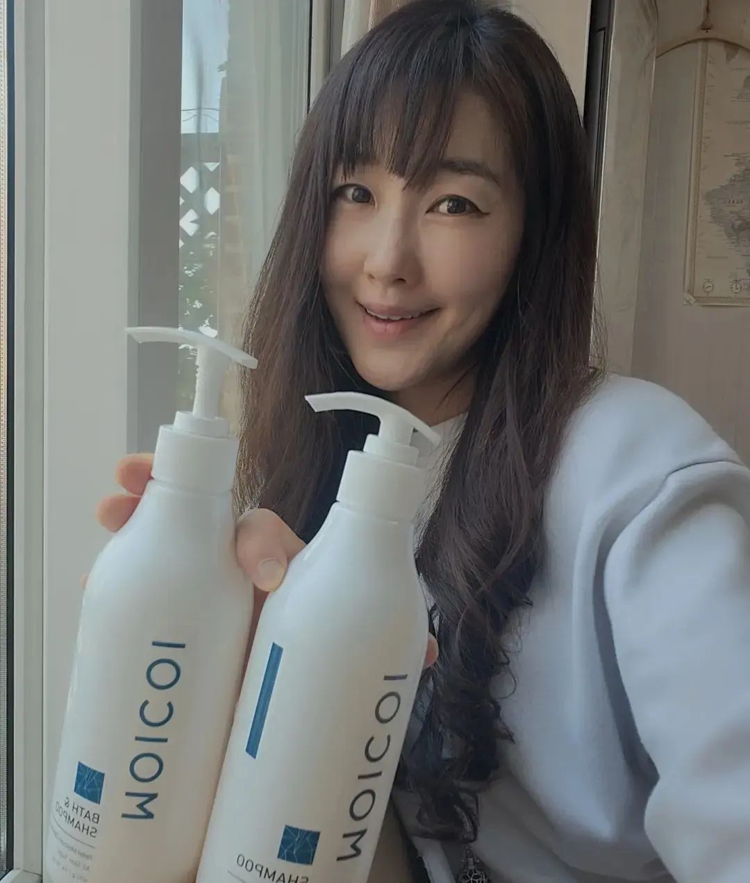 #제품협찬 
온가족이 함께 쓸수있는 천연샴푸를 찾는다면?? 모이코이 샴푸를 추천드려요 ❤️ 
 
✔️ 사랑하는 나의 아기를 위한 식물유래 유기농바스앤샴푸 ❤️ 올인원이라 세상 간편해요 ❤️ 
✔️ 샴푸만 따로 쓰고싶을때도 모이코이 천연샴푸

본 포스팅은 모이코이에 제품을 제공 받아 작성 된 후기입니다. 
 
#모이코이 #모이코이바스앤샴푸 #바디워시 #천연바디워시 #천연화장품 #유기농화장품 #순한바디워시 #바디워시추천 #여드름바디워시 #등드름바디워시 #바스앤샴푸 #올인원워시 #여행용바디워시 #트러블케어 #유기농바디워시 #바디워시샴푸 #모이코이샴푸 #샴푸 #운동후샴푸 #목욕탕샴푸 #순한샴푸 #천연샴푸 #유기농샴푸 #향좋은샴푸 #샴푸추천 #천연화장품 #유기농화장품 #대용량샴푸 #모이코이샴푸후기
