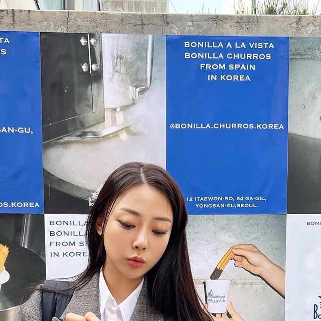 @jennychu_0301 on Instagram: "#보닐라츄러스 내가 스페인은 못 가도 츄러스는 먹을 수 있잖아! 🇪🇸 츄러스에 초코 추가해서 찍어 먹기~ 약속~🤭🍫 ㆍ #보닐라 #보닐라감자칩 #츄러스"