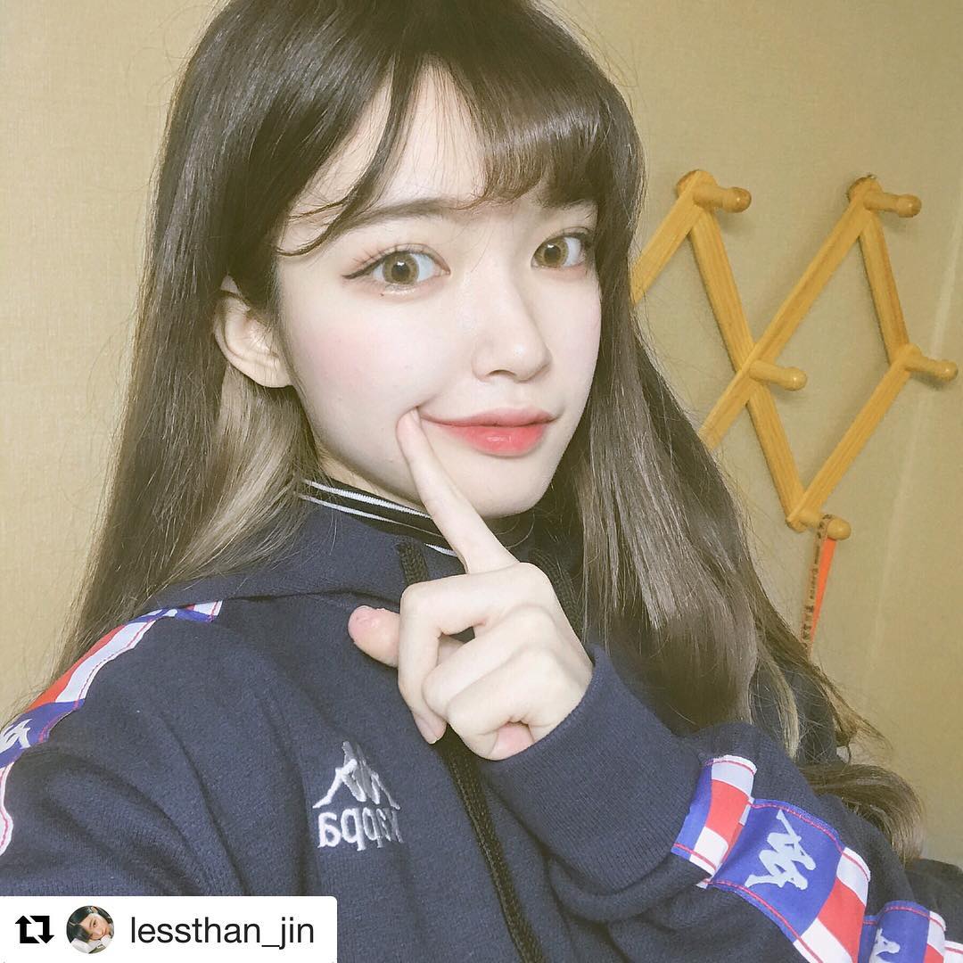 #Repost lessthan_jin with get_repost
・・・
#반잘반예_23 #카파 #후드티