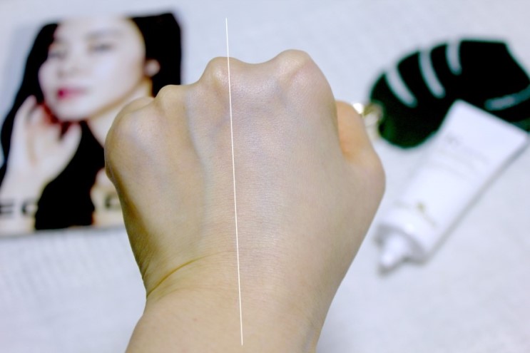 피부하얘지는법 미백관리 에끌라두 미백크림 하나면 끝.