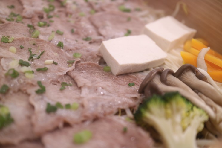 MBC생방송오늘저녁맛집 / 혜화 맛집 / 대학로 맛집 도토리편백집 - 담백한 도토리 흑돼지 편백찜 ♡