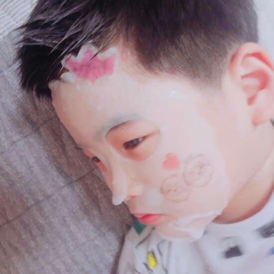 어린이화장품 뿌띠슈 마스크팩 작아도 물광