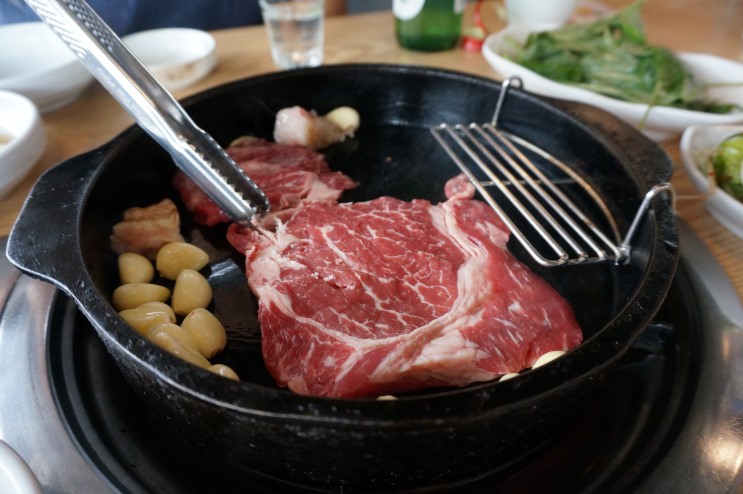 [사당역 맛집] 웃찾소 : 살살 녹는 소고기를 저렴한 가격에 즐길 수 있는 사당역고기집 명소!