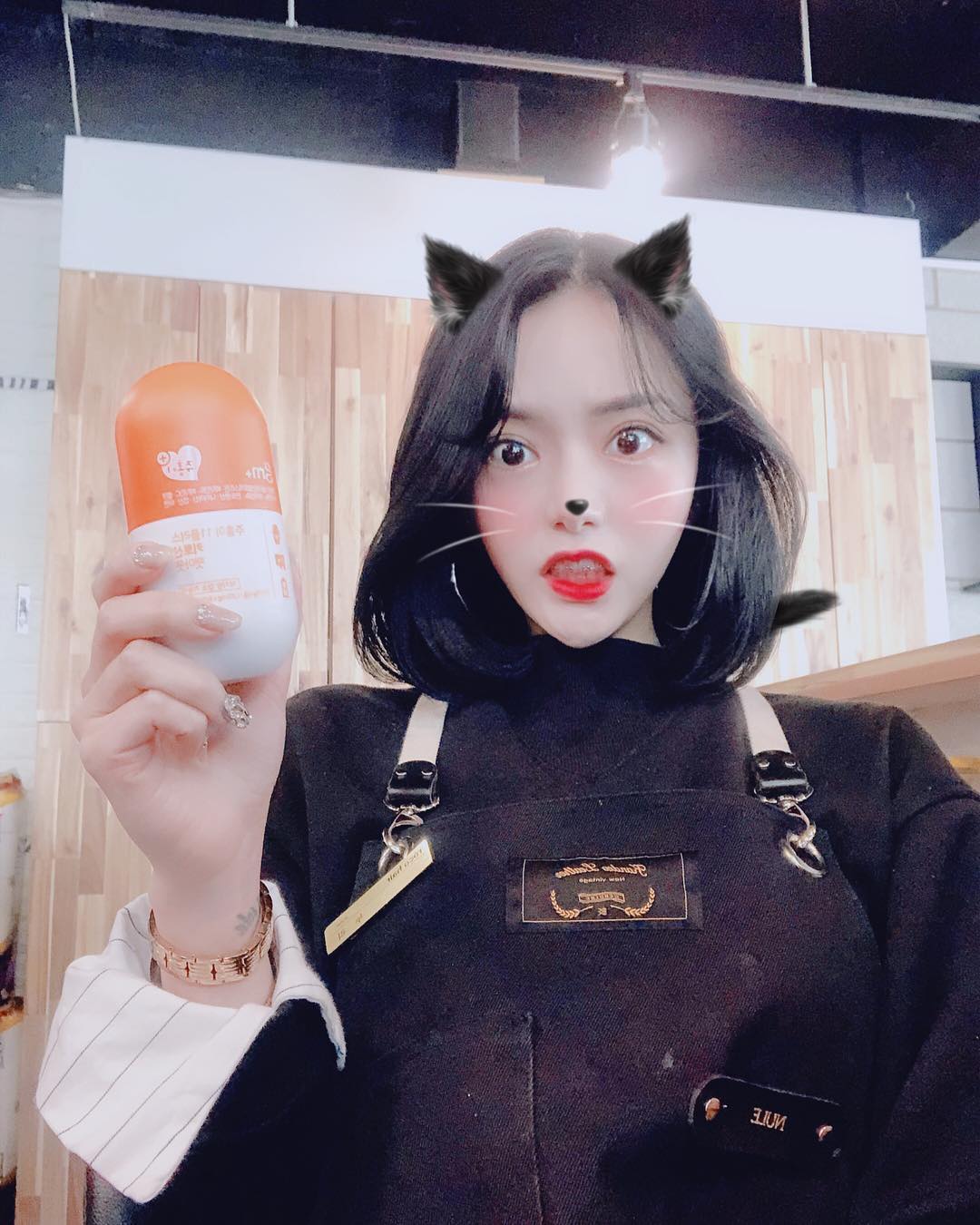 눌리 on Instagram: “지긋지긋한 #변비 뿌시자🤬🤬🤬 #grn #지알엔주홍이 #키토산  하루 3번 꼬박 챙겨무그면 약간의 신호가 오는 듯 하당 (참고로 돌코락스이빠이먹어도 내성생겨서 안듣는 몸이에여) 조아 다 없애주겠숴🔥🔥🔥 . . . . . . . #주홍이 #지알엔…”