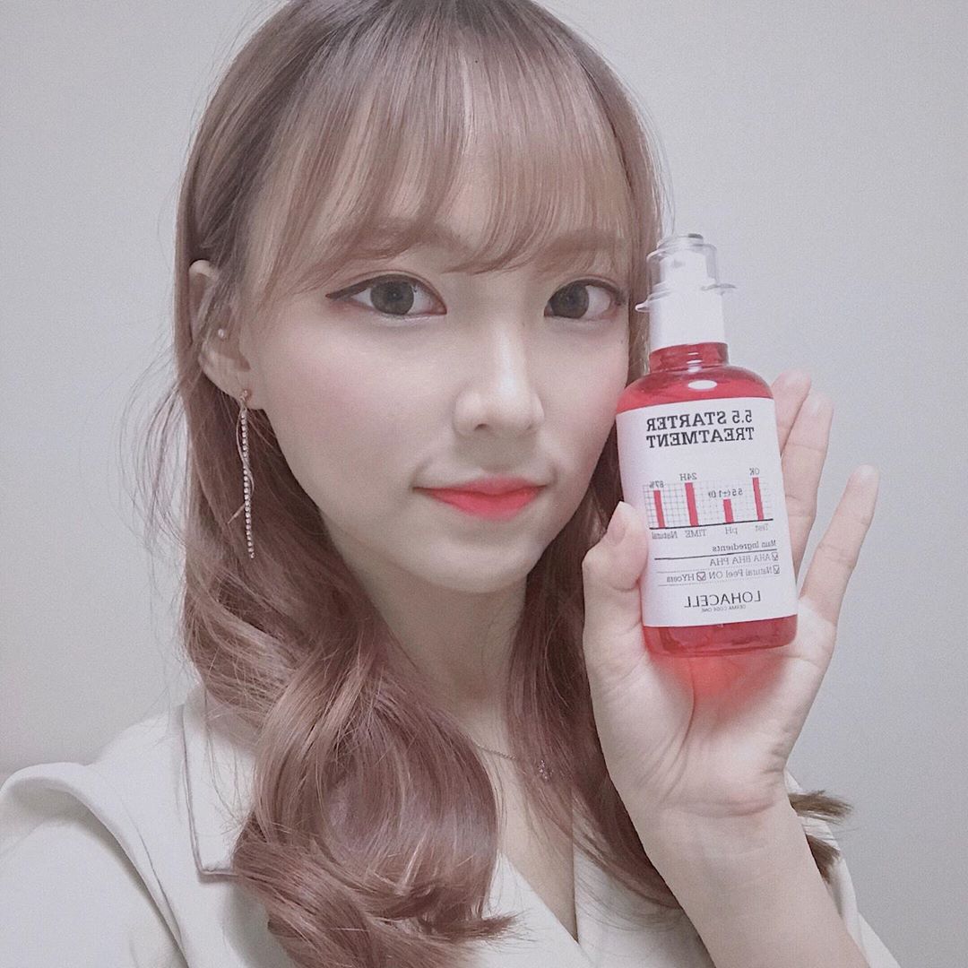 가니 on Instagram: “#20190623 ❤️스타터 트리트먼트 후기❤️ ✔️각질, 노폐물, 블랙헤드 등을 케어해주는 기능이 있어 화장솜으로 토너 단계에 얼굴을 닦아주면 닦이는 게 눈에 보입니당! (개시원) ✔️피부에 딱 적당한 약산성인 ph5.5, 제주 산소수와 하이세라…”