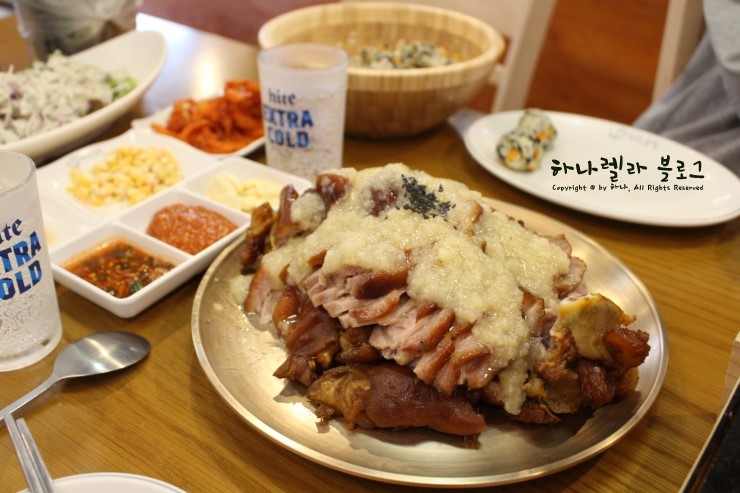 포항두호동맛집 미쓰족발 : 마늘이 듬뿍