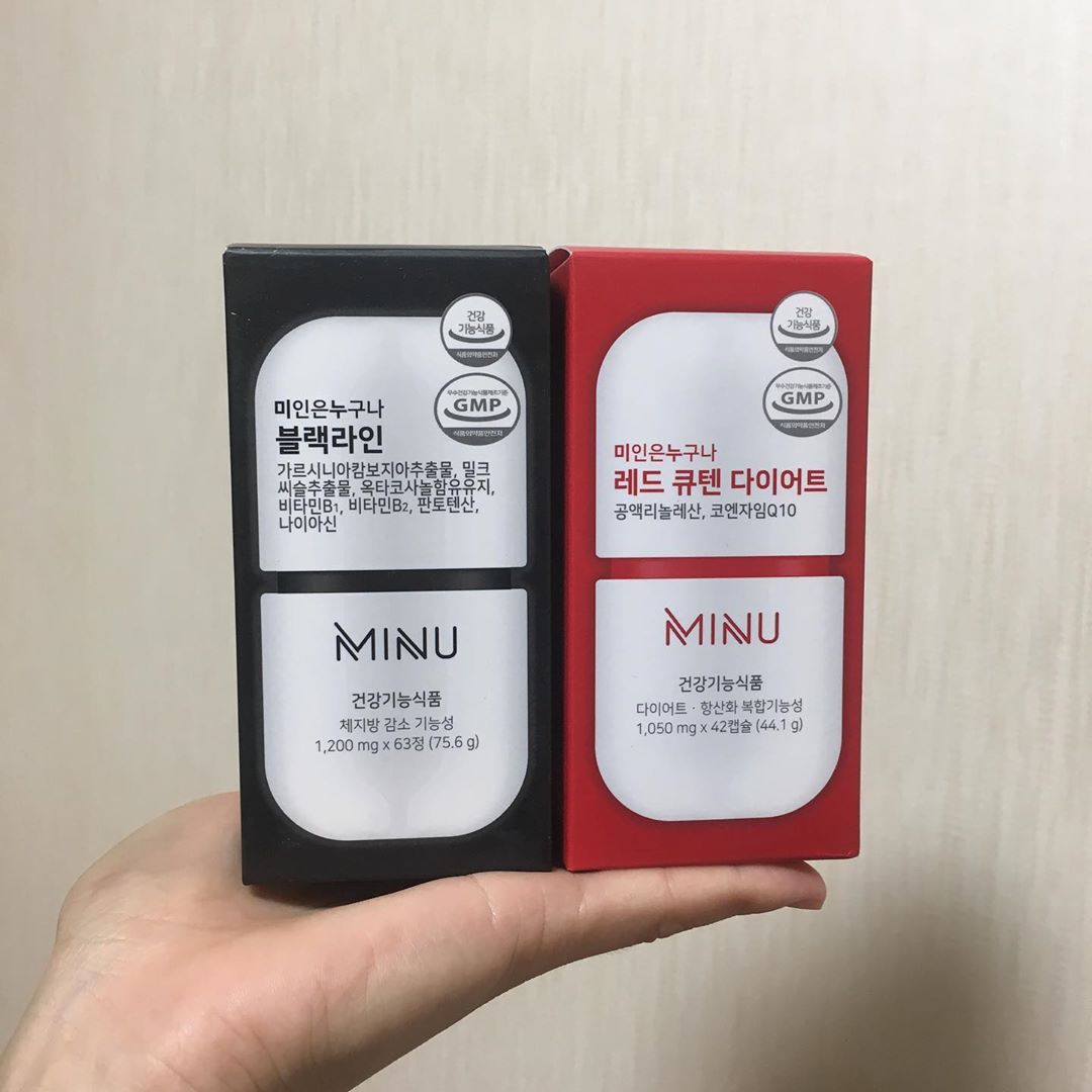 횽 on Instagram: “몸은 좀 가벼운 느낌이 있어요!! 하지만 레드 큐텐 다이어트는 하루에 한벅 두 알씩인데 목에 넘김이 조금 힘들었어요! 알약 크기가 조금 컸어요! 블랙라인은 하루에 세번 한 알씩!! 식단 조금 병행하면서 약은 꼬박꼬박 챙겨먹었어요!가끔은 야식도…”