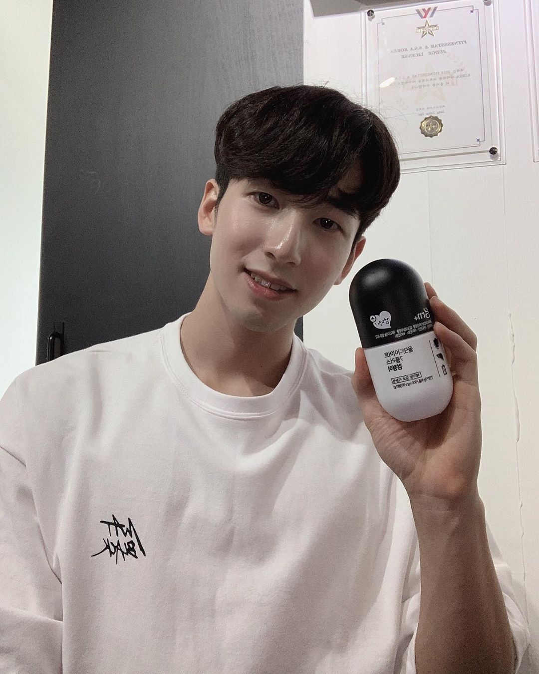 ɴᴀᴛᴜʀᴀʟ ʙᴏᴅʏʙᴜɪʟᴅɪɴɢ on Instagram: “- 소유 다이어트로 이미 유명한 #grn 분홍이,  초록이 많이 들어보셨죠?? . 이번에 남성용으로 나온 #지알엔검정이 하루 3번 섭취로 다이어트 및 간 건강을 챙길 수 있어요!! . 가르시니아캄보디아추출물, 밀크씨슬추출물, 옥타코사놀 함유 유지,…”