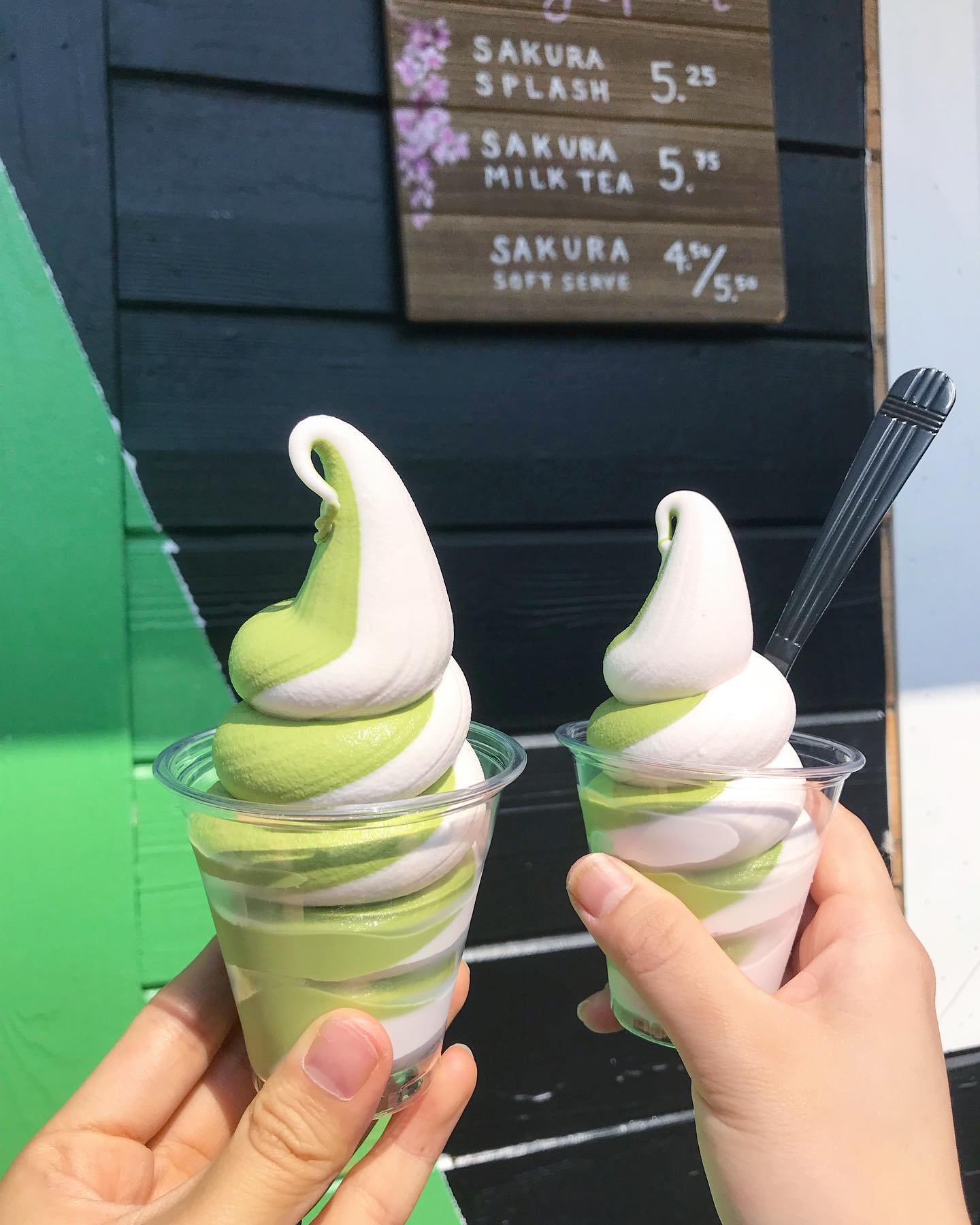 🍦& 89°F
Matcha Swirl