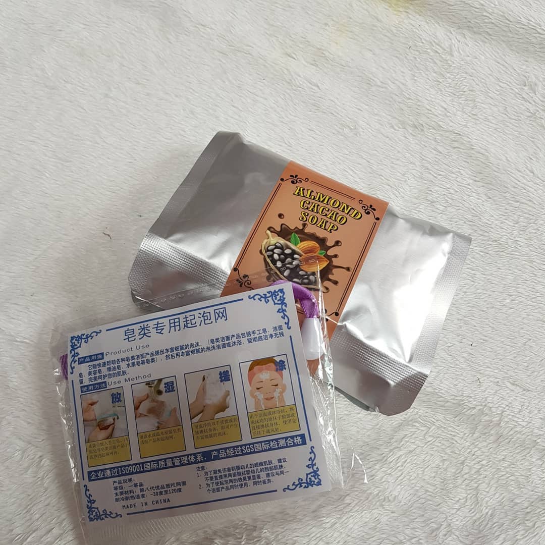 둥이♥ on Instagram: “#천연비누 #스킨365 #클렌징비누 #등드름비누 #여드름 클렌징 #여드름비누 #대구 #직장인 #관리하는여자 #피부관리 #세안제 #뽀득뽀득 #찹찹찹 #세수 #카카오비누 #거품풍성햐 #회사원 #뾰루지안녕  요몇일 뾰루지 올라와서 짜증났는데 비누로…”