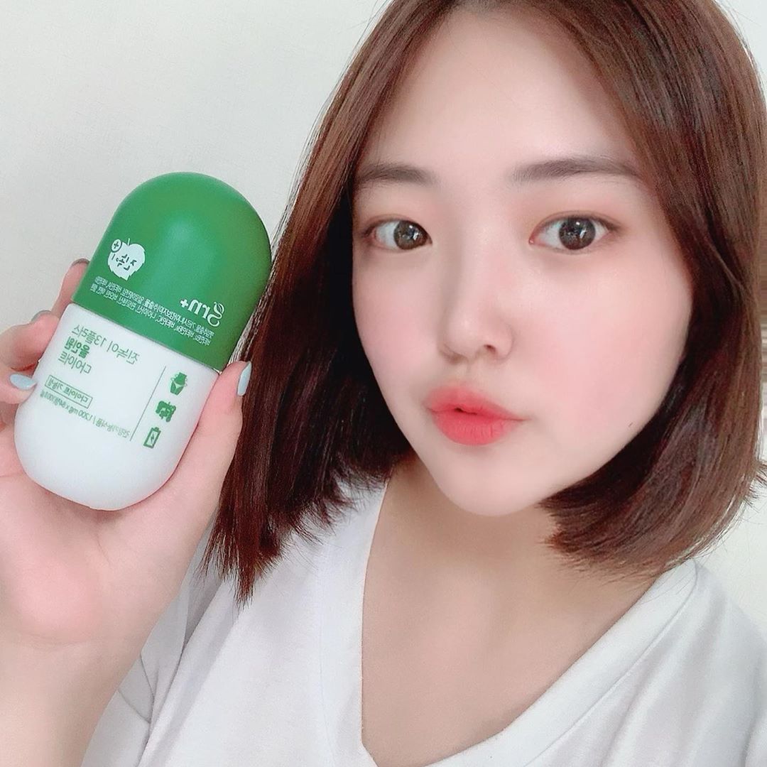 @ga_y00_h on Instagram: “⠀ ⠀ grn 신제품 진녹이 ‼️ 깻잎 추출물 + 가르시니아 함유로 조금더 빠른 다이어트 효과를 😊 ⠀ 식단조절이 제일 중요하고 꾸준히 챙겨먹으니 벌써 3kg감량 성공 🙏🏻 ⠀ 이번 다이어트는 성공이 보인다 한통 다먹고 또 주문해야지 😋  #grn…”