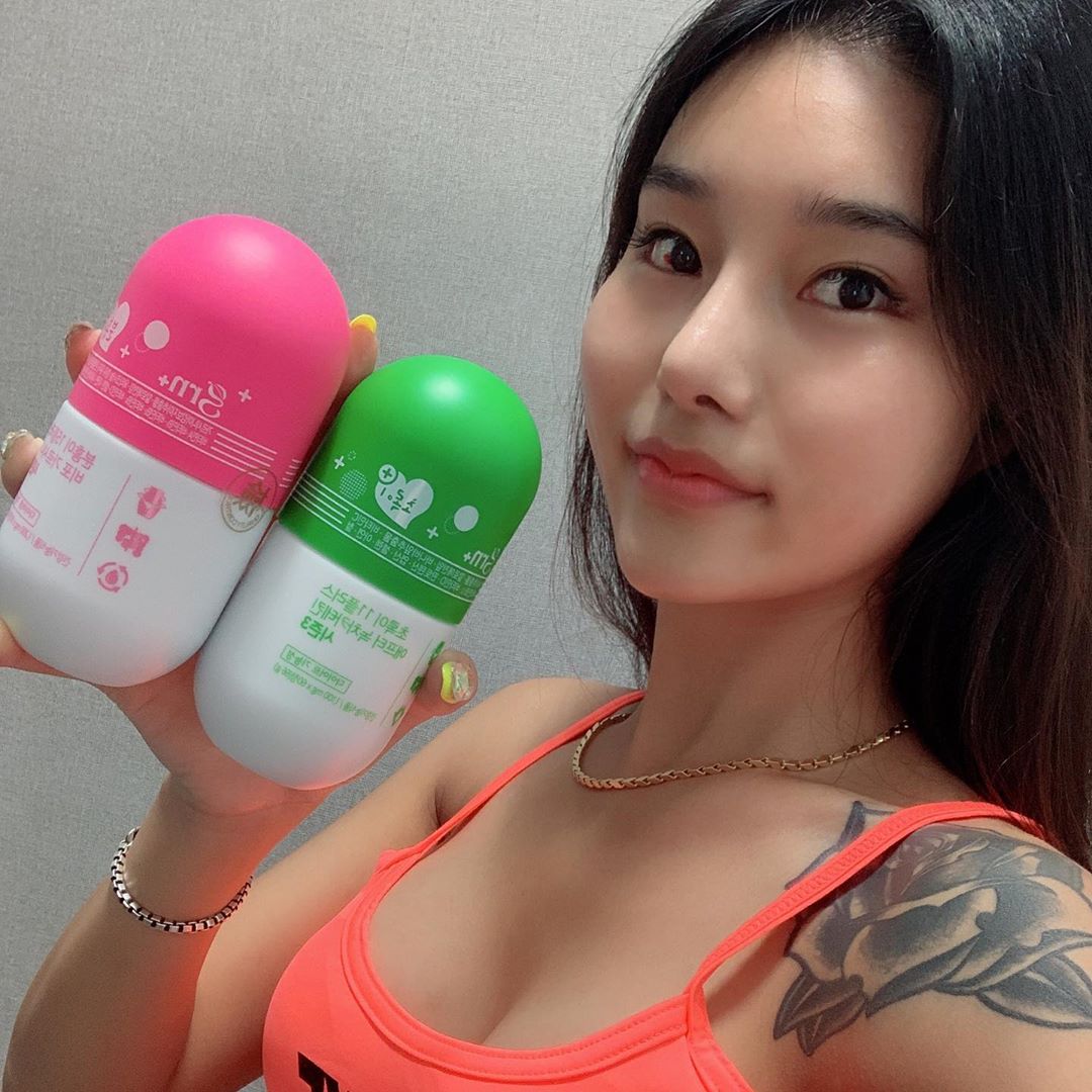 👠부산스타일🎩 부산가씨나가 부산스타일로 리뉴얼 됬어요! on Instagram: “❤️GRN 분홍이 초록이 시즌3💚 분홍이+초록이 덕분에 요즘 눈바디하는맛에 사는중 - @grn_green  #grn #지알엔 #grn다이어트 #grn초록이분홍이 #grn분홍이초록이 #분홍이초록이시즌3 #초록이분홍이시즌3 #grn분홍이 #grn초록이…”