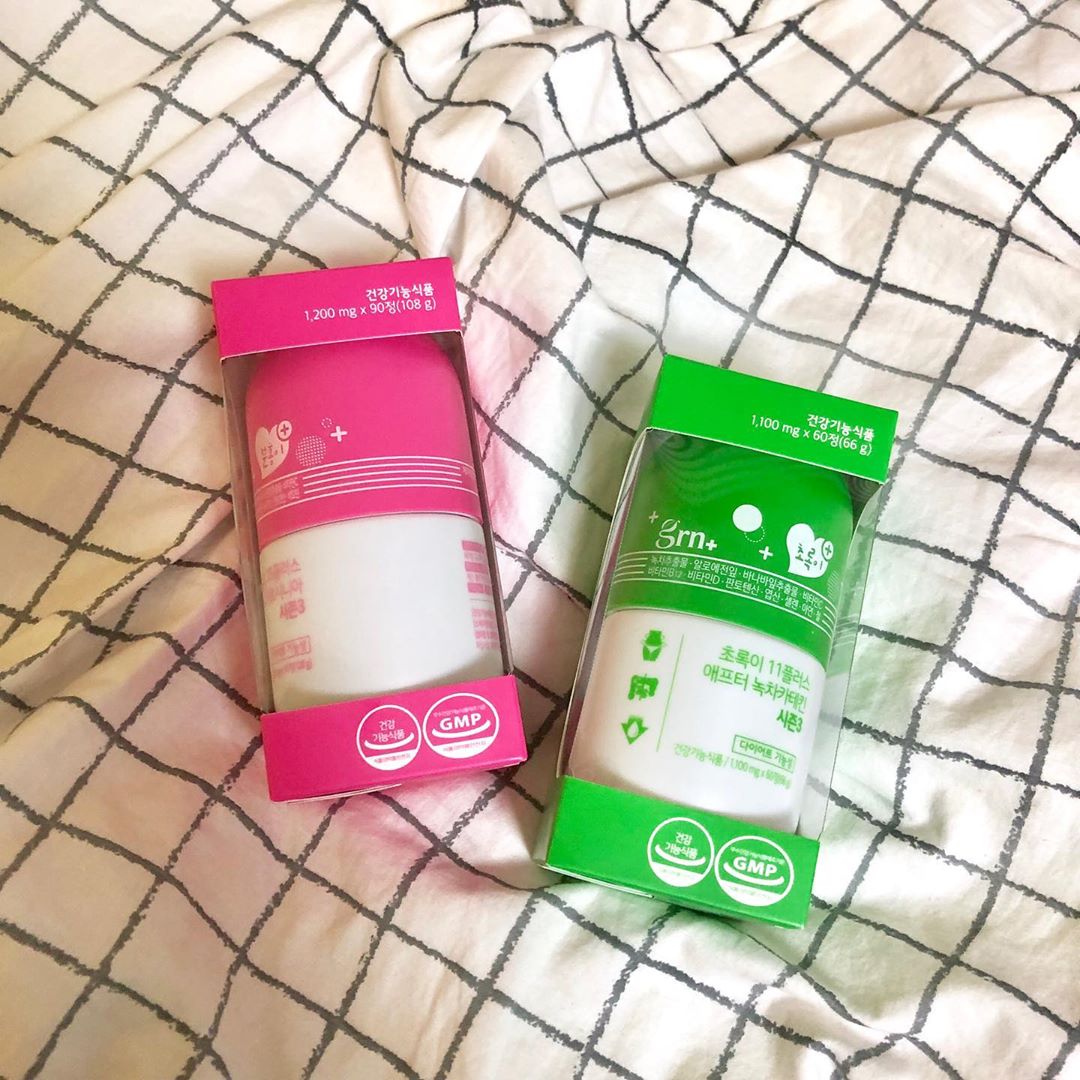 姃旼❣️ on Instagram: “다이어트 너무 힘들어요 이젠 공기조차 맛있어요🎵  휴가를 위해 초록이분홍이와 함께 관리 시작!  사실 식단 조절은 거의 안했고 일주일 정도 식전에 분홍이, 식후에 초록이 섭취했는데 약 1키로 정도 빠짐🙊  일주일이라 큰 변화가 있는 건 아니지만,…”