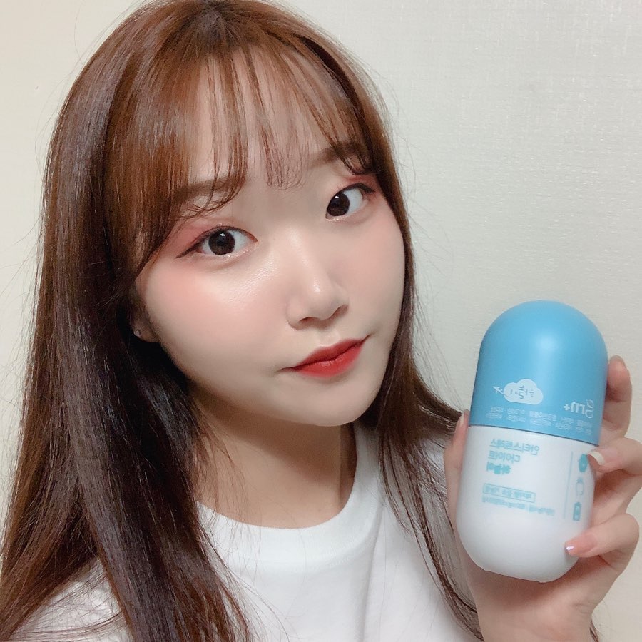 김지윤 on Instagram: “믿고 먹는 #하늘이 ❤️ . . 다이어트도 걱정이고 스트레스도 많았는데 이거 덕분에 고민해결!!🥰 이제 자고 일어나면 몸이 가볍다...🤭 인기있는 이유가 있었어ㅠㅠ . 자기전에 3알만 먹으면 돼서 너무 간편하고 운동도 식단 조절도 하지 않았지만 살…”