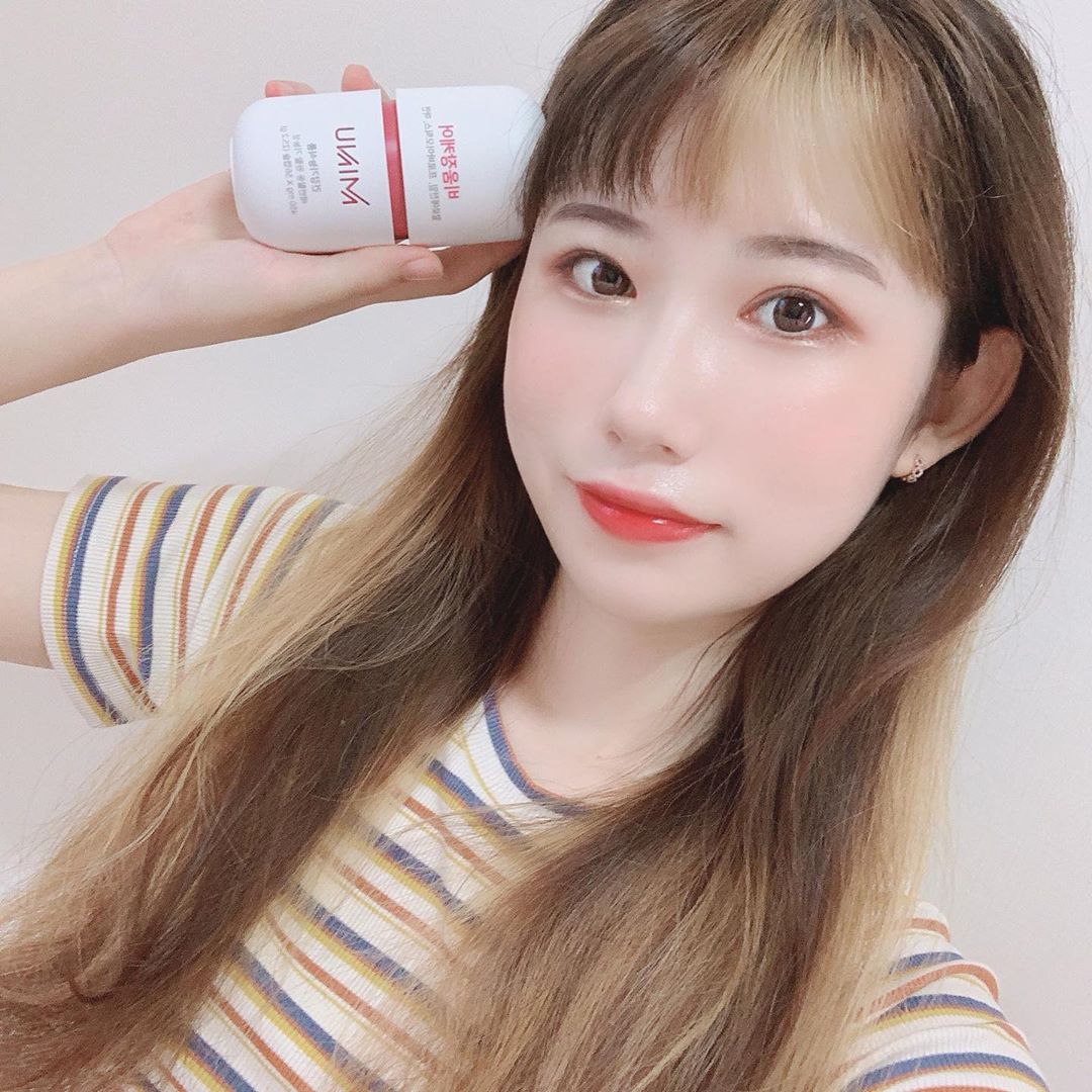 황수연인데요 on Instagram: “[미누 - 비움장케어] ⠀ ✔️ 미누 비움장케어를 섭취하고 난 후로 하루가 상쾌하고 가벼워졌어요 :) ⠀ ✔️ 부드러운 배변활동에 도움을 주는 '알로에전잎'과 건강한 장 환경을 만들어주는 '프로바이오틱스' 의 효과 덕분에 건강하고 규칙적인 배변이…”
