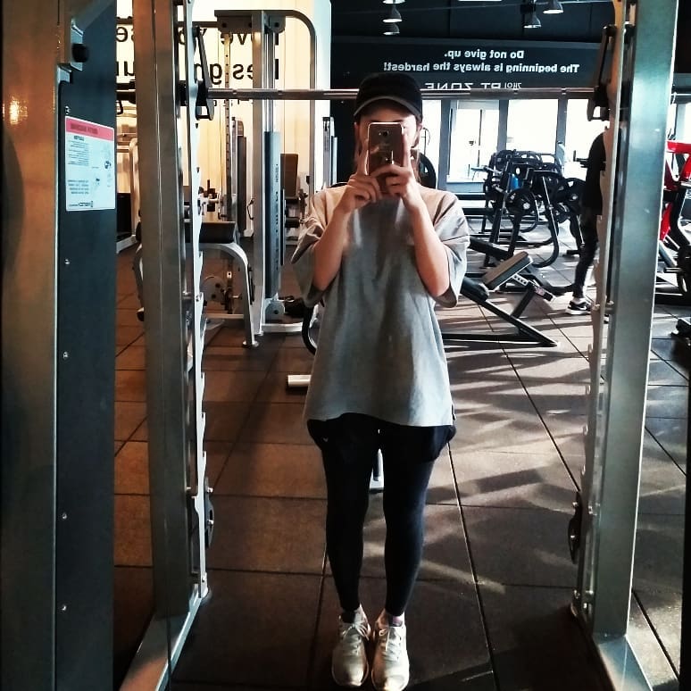 방학이끝나가, 
#담주개강 #운동은어쩌나 #허리는왜아프지 #아침운동 #땀은거짓말을 #아침먹자 #헬요일 #방학아가지마