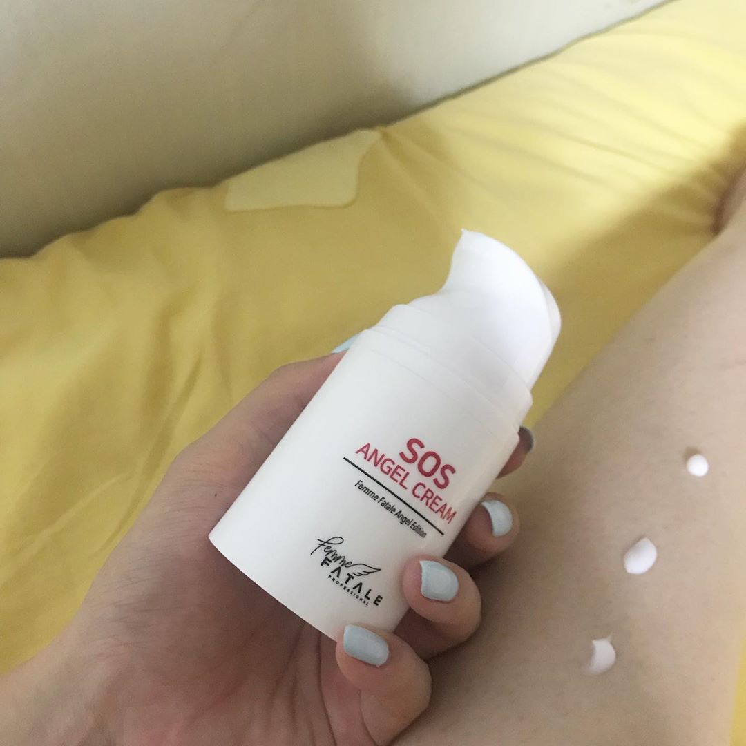 하냥 on Instagram: “이리저리 돌아다니는 저는 다리가 맨날 붓기 때문에!!! 부은걸 냅두면 지방이 되고!! 그럼 코키리 다리에 됬을테지만!!!! 이게 !!!! 저를 살려주었습니다!!!! 이거 바루고 엘자다리하면 당신의 다리는 유이의 꿀벅지다뤼 ~  크림제형이라서 바르면서…”