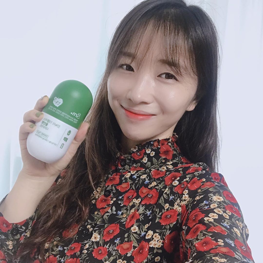 Amy Choi on Instagram: “하루종일 앉아있어 힘든 배변활동도 거뜬히 도와주는 #GRN#진녹이 💚
체지방감소에 도움주는 깻잎추출물과 가르시니아가 포함되어 2중으로 도움을 줄 수 있어서 좋아요 ☺️
#GRN진녹이#지알엔#지알엔진녹이#지알엔다이어트#다이어터#다이어트그램#몸매관리”