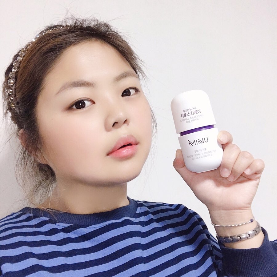 Isabel, Rang 🌻 on Instagram: “✦ ⠀⠀⠀⠀⠀⠀⠀⠀⠀⠀⠀⠀⠀⠀⠀⠀⠀ 피부건강, 장건강, 비타민D 먹어서 챙겨요 미누 락토스킨케어 💜 하루 2알 물과 함께 꿀꺽 💊💊 ⠀⠀⠀⠀⠀⠀⠀⠀⠀⠀⠀⠀⠀⠀⠀⠀⠀ #미누 #minu #미누락토스킨케어 #락토스킨케어 #minu락토스킨케어 #스피루리나…”