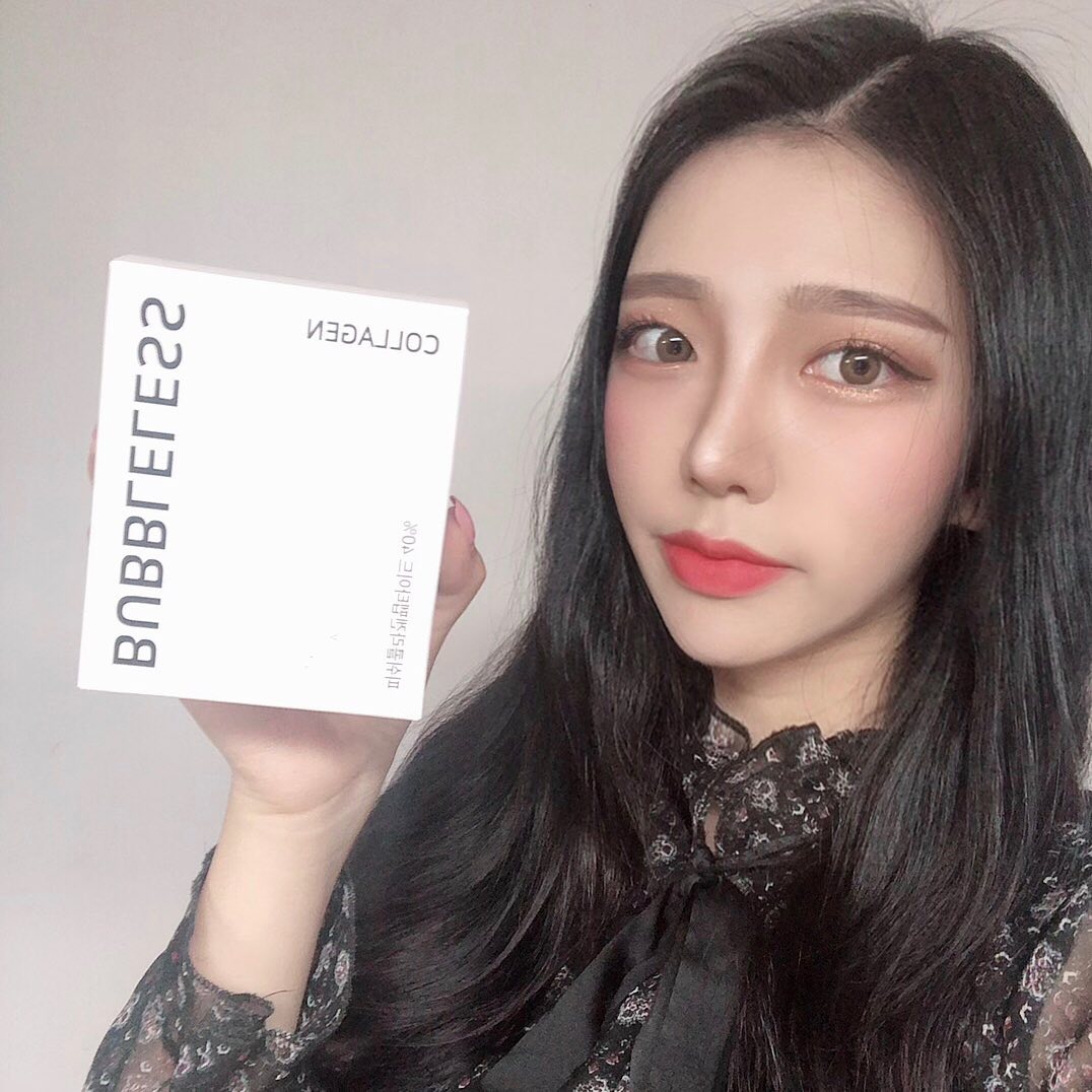 장수비 (21) on Instagram: “#버블레스콜라겐 분자 구조가 작은 피쉬 콜라겐으로 체내흡수율⬆️ 콜라겐 합성의 기본 물질인 비타민C 활력을 위한 비타민B에 히알루론산도 함유💛 가격도 저렴하고 맛도 상큼한 레몬맛이어서🍋 챙겨먹기 너무좋다👏🏻 ⠀ #피쉬콜라겐 #버블레스피쉬콜라겐…”