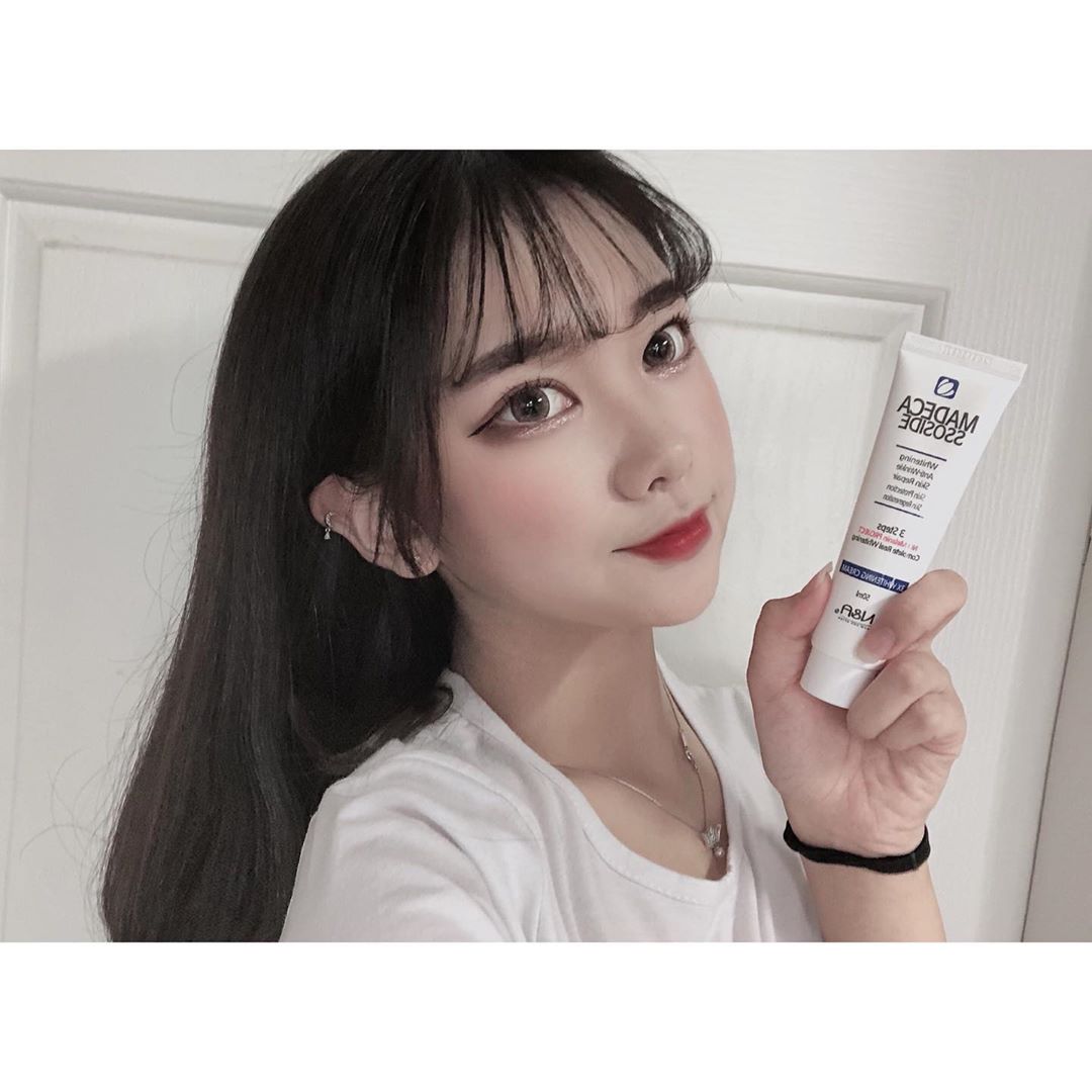 ༚˚✧⁺⁎정서하⁎⁺˳˚✧༚ on Instagram: “💭 나우앤애프터 마데카소사이드 3x 화이트닝 크림 💭 ————————————————————————————— 💭 화해어플에서 분류한 유해성분과 알레르기유발성분 모두 수치가 0 이므로 안심하고 사용 가능 😍 !!…”