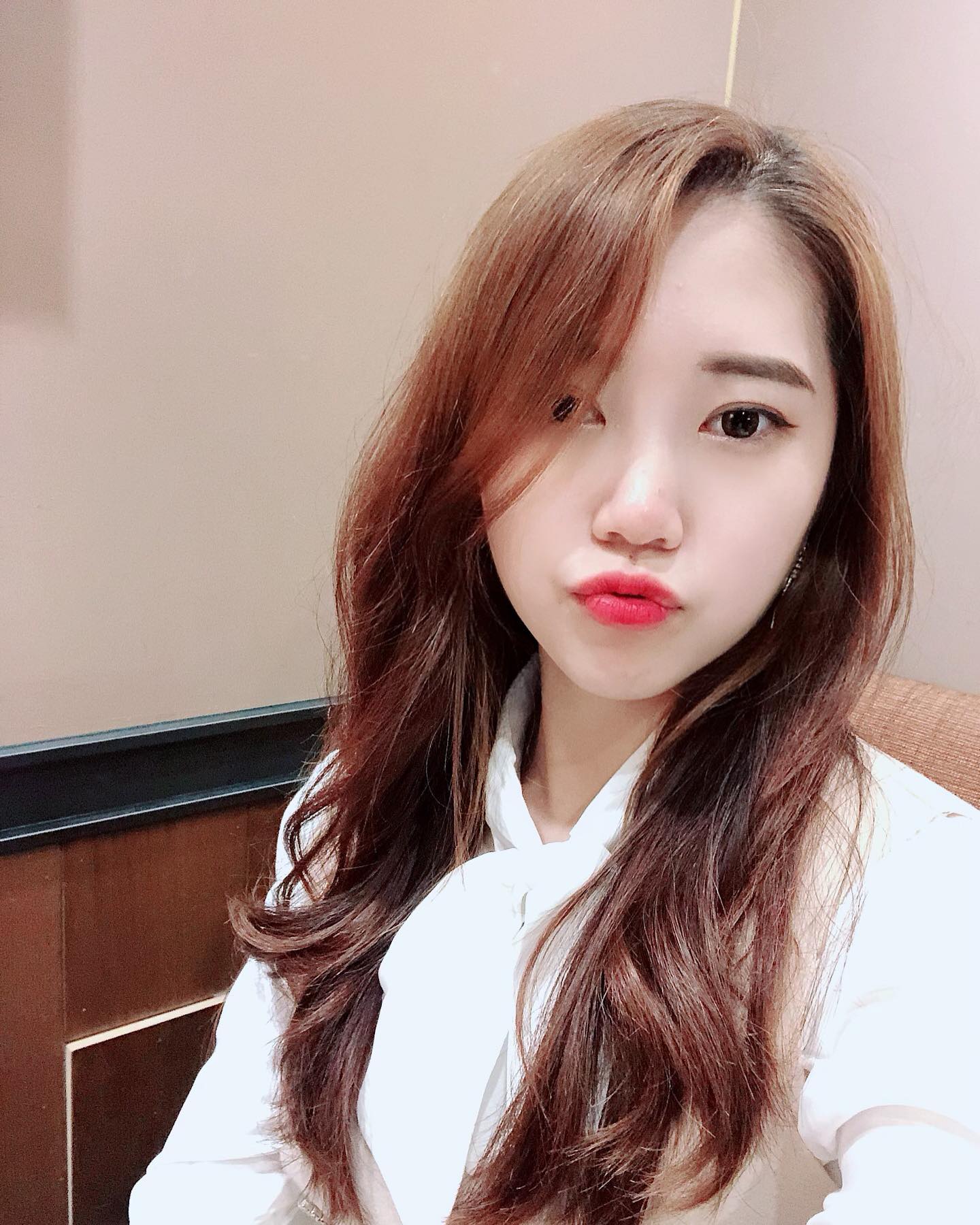 여러분 비가 오네용☔️
감기 조심하세요‼️
.
.
.
.
#맞팔환영 #셀피 #셀카 #오오티디 #직장인 #근무중 #소통 #소통환영 #좋아요 #좋아요반사 #일상 #데일리 #daily #selca #selfie #ootd #l4l #f4f #follow #팔로미