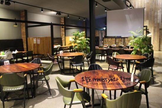 [:: 동탄맛집:: 외식창고 동탄반월점] 동탄회식장소, 가족모임으로 제격인 외식창고