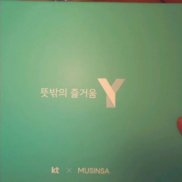 #Y프렌즈 #케이티X무신사 #무신사 #markgonzales
이거 가방 이랑 캐릭터가 너무 이쁘다