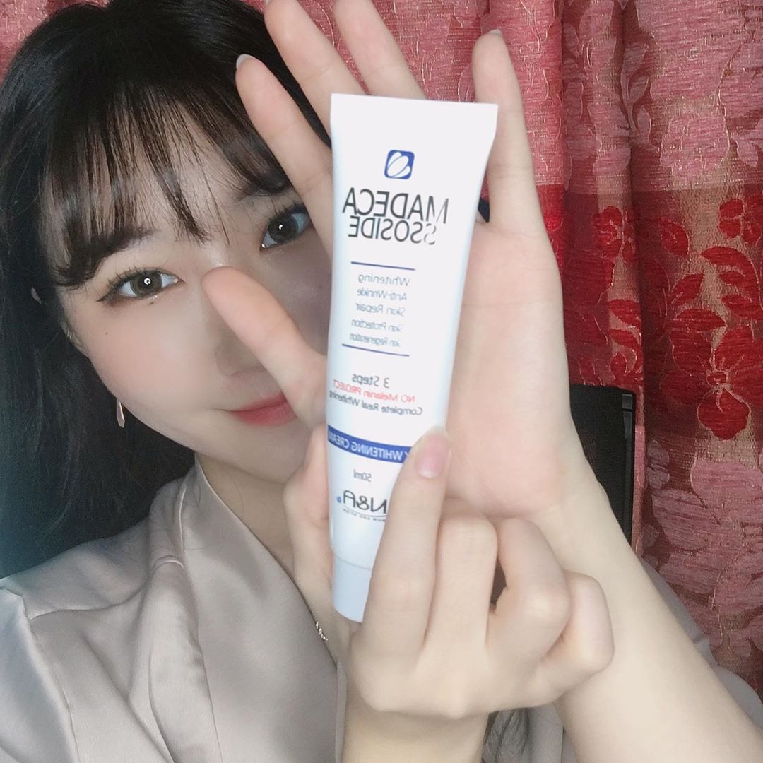 Ye Jin_Joo / سرينا on Instagram: “Whitening cream with high content of niacin amide, glutathione, and ethyl ascorbyl ether  أردت أن أقول لك هذه المكونات، لأن كريم يحتوي على…”
