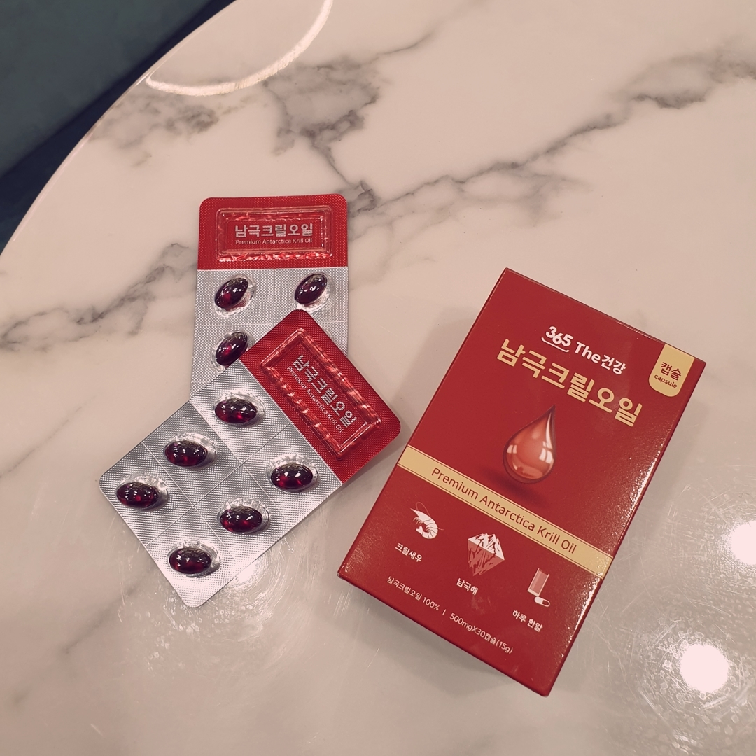 Shirley (❛◡❛) on Instagram: “요즘 유행하는 크릴오일 🦐
화학첨가물도 없고, 거품 뺀 착한 가격 🧡
🏷 @hfng365
- 
#365더건강 #남극크릴오일 #크릴오일 #오메가3 #다이어트
#관리하는여자 #크릴오일추천 #건강식품 #가성비”