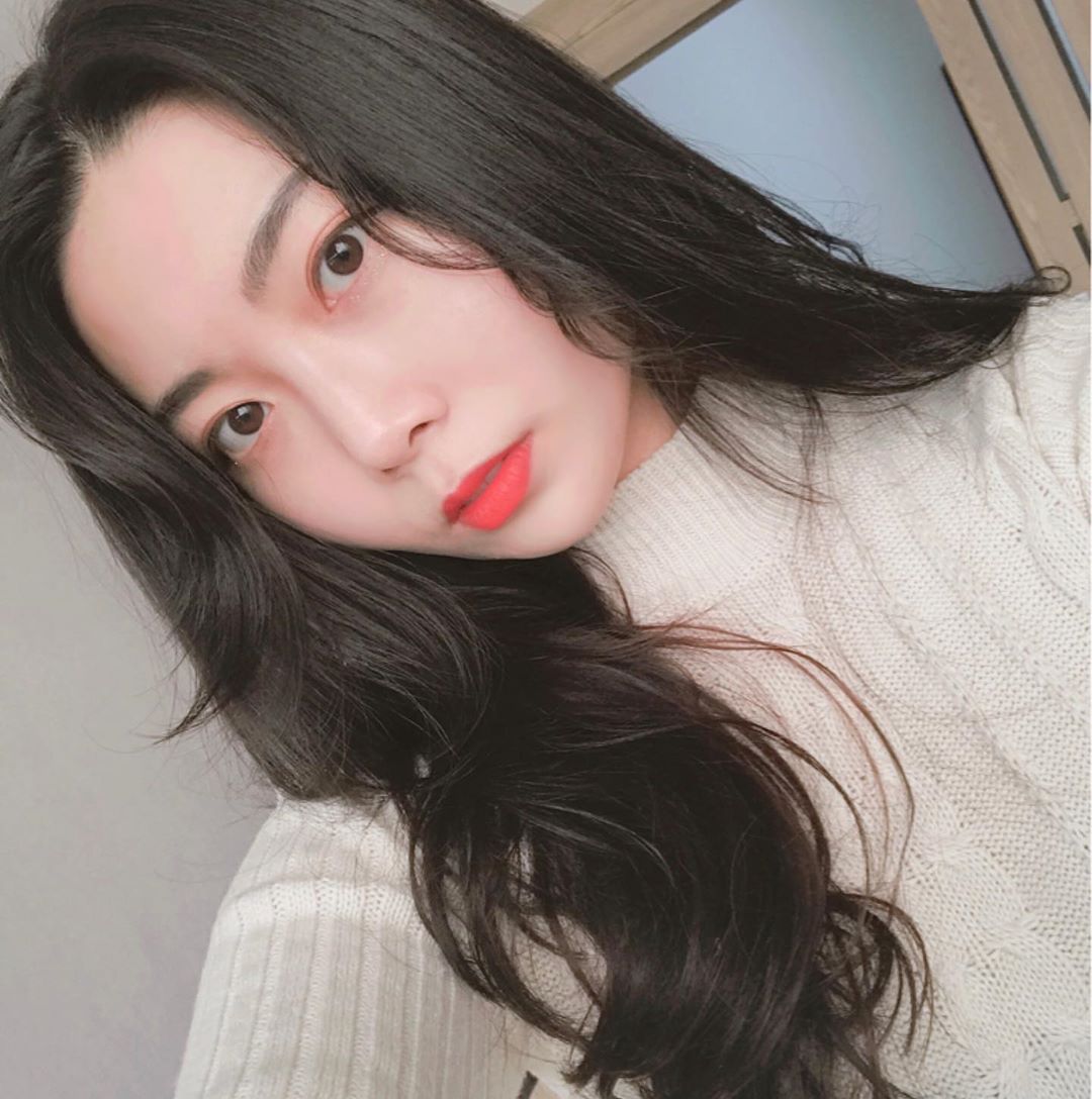 ʏᴇᴏɴᴊᴇᴏɴɢ_ on Instagram: “청주 주중동 
이끌림헤어에서 머리하고 왔어요❣️
머리 관리 어떻게해야하는지부터
친절하게 하나하나 다 설명해주셔서 너무 감동..（╹◡╹）♡
머리 하러 가실거면 꼭
🔽🔽🔽
#이끌림헤어 로 가세용👻
.
.
#청주미용실 #율량동미용실 #청주이끌림헤어”